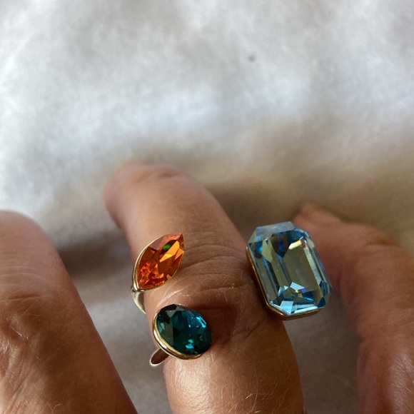 Unique, Diadema Fashion House Swarovski Crystal Ring - Picture 4 of 6